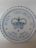 Rye Pottery DIamond Jubilee Hand-painted, 10in diameter plate, blue- green Rye Pottery DIamond Jubilee Hand-painted, 10in diameter plate, blue- green