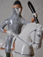 Rye Pottery Hand made and painted - William The Conqueror Bayeux Tapestry Battle of Hastings 1066 Figure1