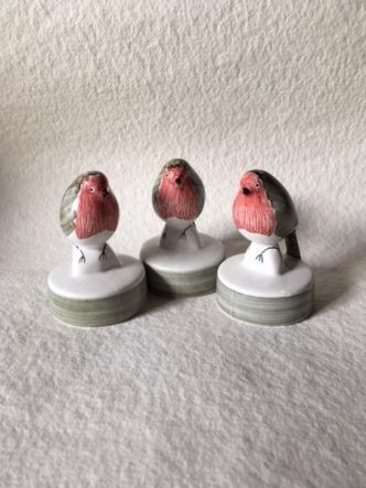 Gardeners-Friend-gift-Robin-Ceramic-Rye-Pottery-Hand-made-and-decorated-Little-Robin-in-Olive-and-Coral1.jpg