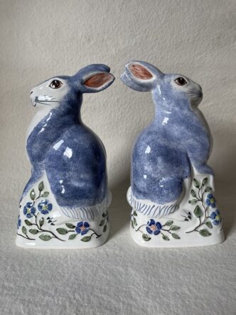 Rye Pottery Animal hand made Blue Rabbit Hare Easter Bunny Paws Flower Gift Spring Easter Home Decor Table Decoration Country Kitchen English Countryside Delft