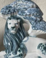 Inspired by Tattoo Art Rye-Pottery-Delftware-Ceramic-Lion-Unicorn-Book-ends-Royal-King-Charles-Coronation-souvenir-commemorative-collectable-collectible