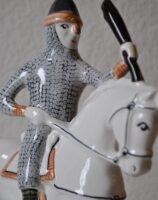 rye pottery hand made painted ceramic figure William the Conqueror on Horseback from the Bayeux Tapestry 1066 Battle of Hastings Collection